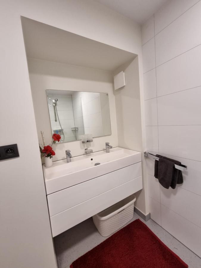 Susberg 3 Luxe Verblijf Met Zwembad En Sauna NeerNeerpelt Kültér fotó